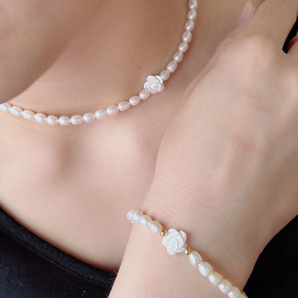 Zhuji Freshwater Pearl Necklace, Bracelet Set Fritillary Camellia Small Rice-Shaped Beads Necklace Female Fashion Short Necklace Wholesale Pearl Necklace