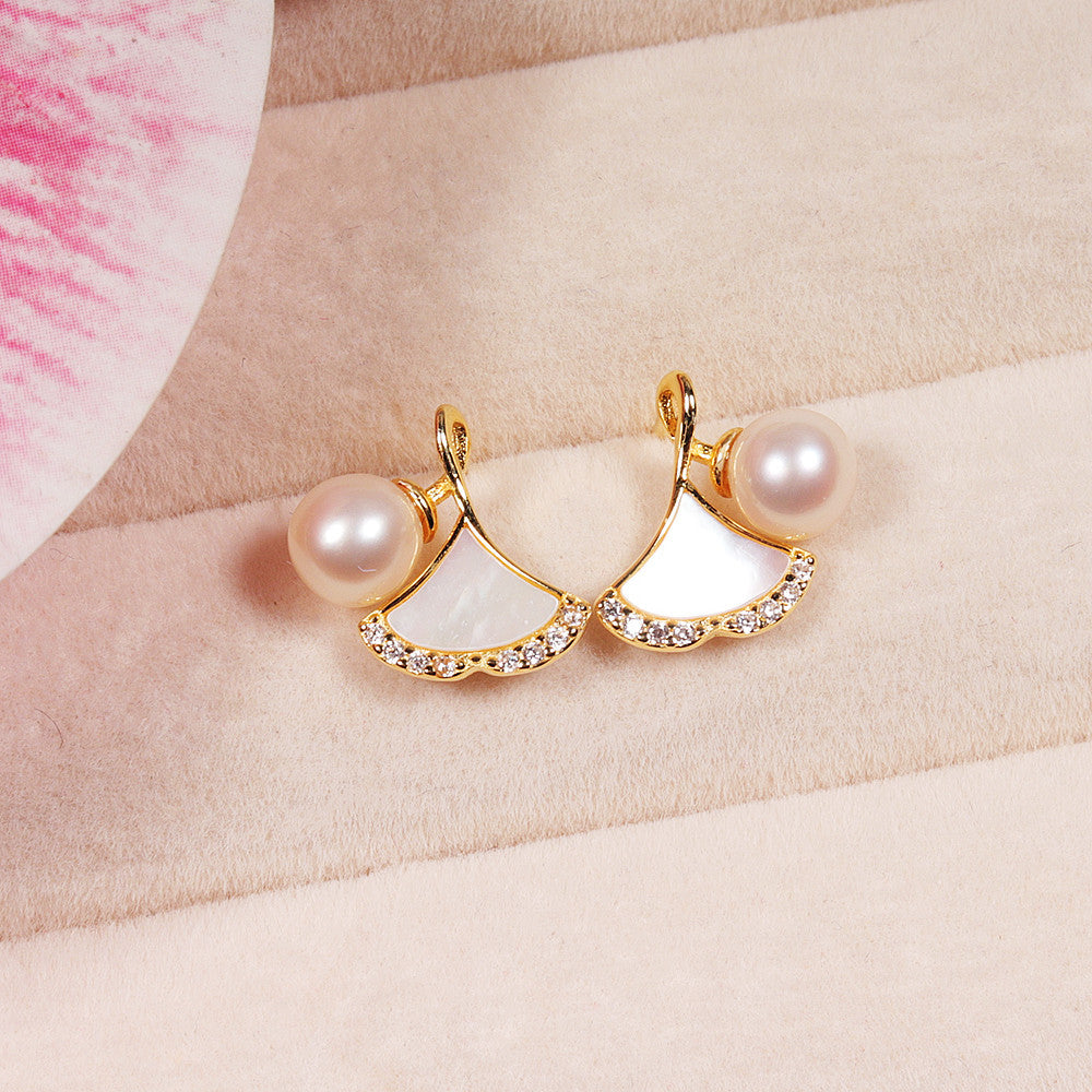 Zhuji Ginkgo Leaf Pearl Stud Earrings for Women Personalized round Face Slimming Hong Kong Style Eardrops Refined Wild Earrings Girlfriends' Gift