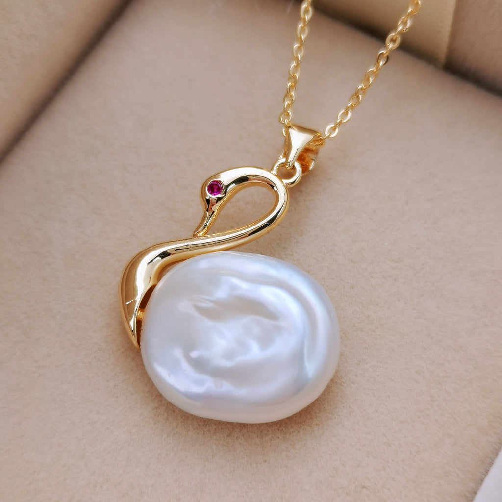 Factory Direct Supply Zhuji Freshwater Baroque Shaped Pearl Necklace Swan Pendant Simple Graceful One Piece Dropshipping Pearl Necklace