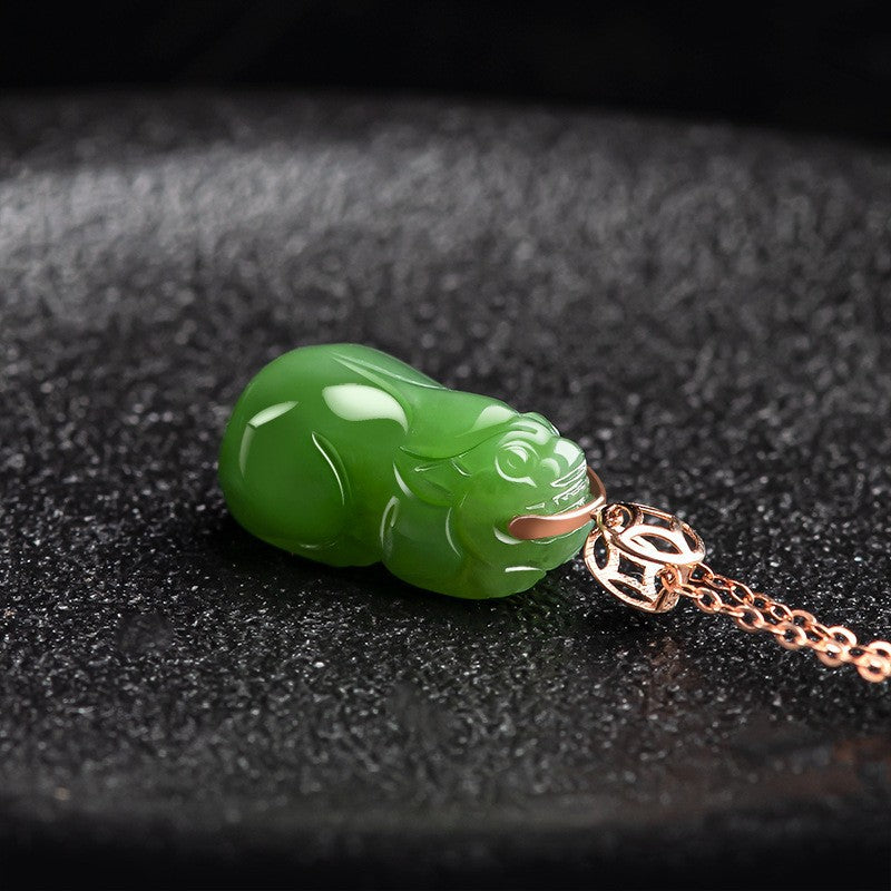 Natural Hotan Jade jasper small mythical wild jade 18K rose gold inlaid pendant Piqiu pendant necklace for women Hetian jade